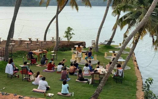 Kerela Meditation at World Peace Yoga School (photo 4)