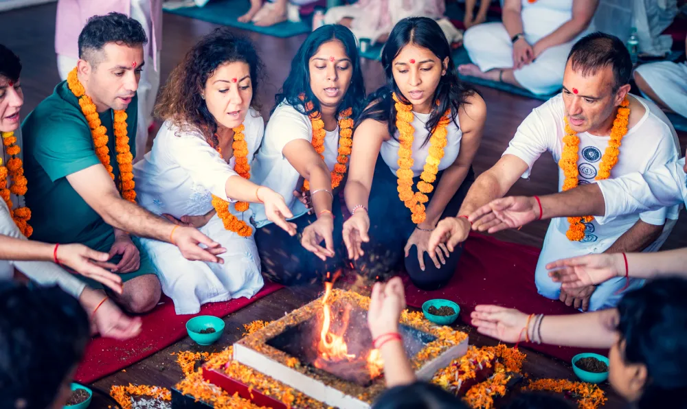 Yoga-Teacher-Training-In-Rishikesh-india