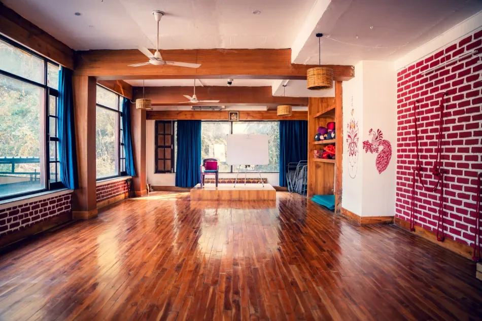 200-Hour-Yoga-Teacher-Training-In-Rishikesh-Yoga-Hall