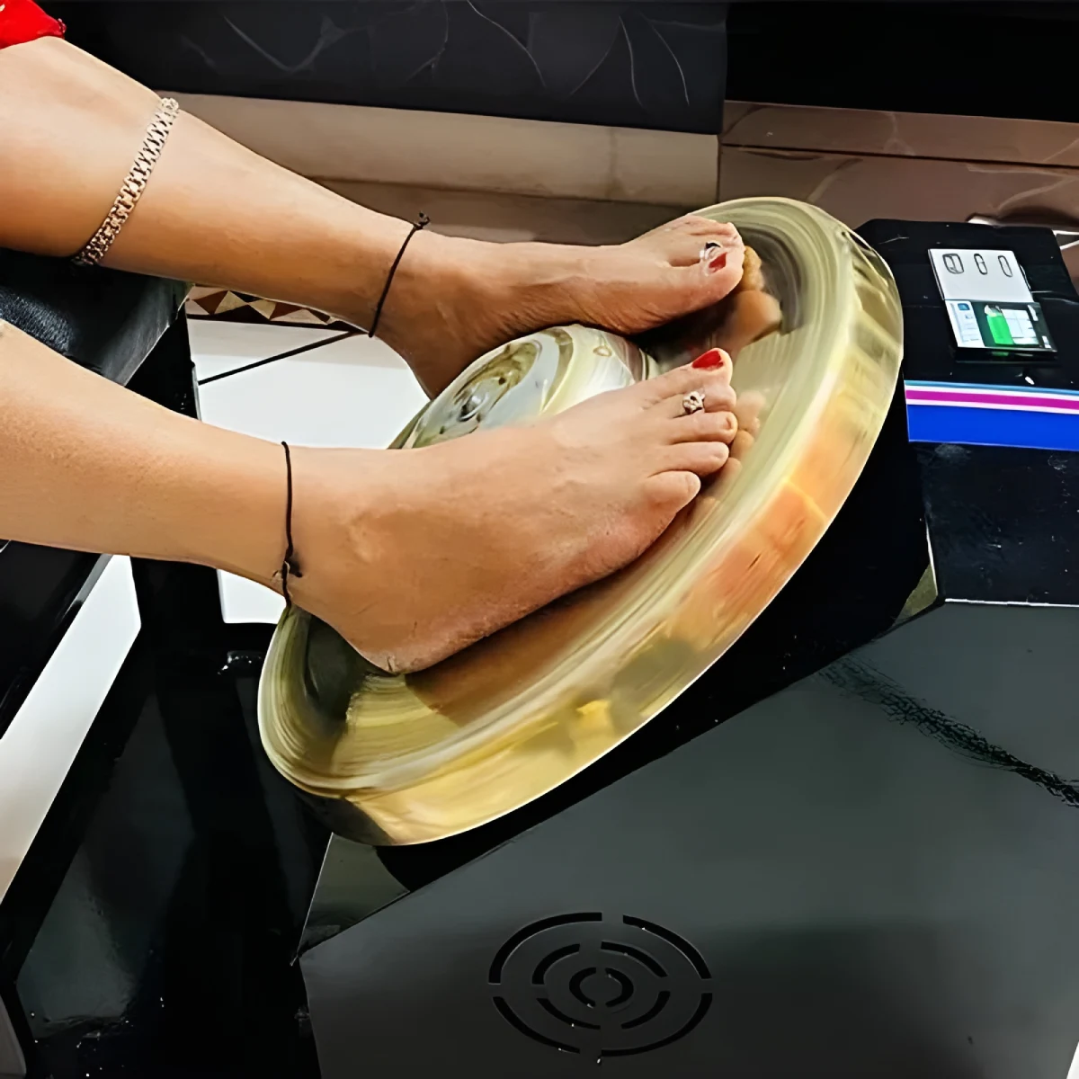 Kansa thali massage at World Peace Yoga School