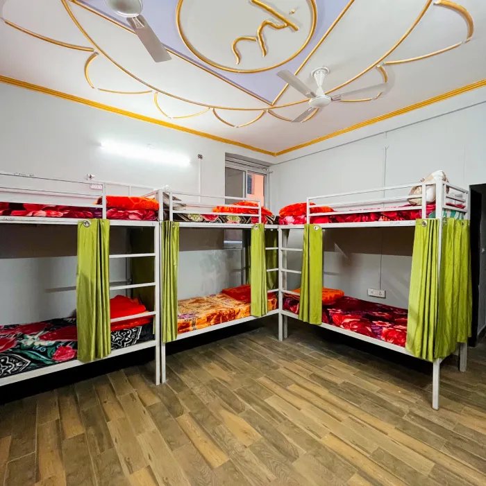 A student room at World Peace Yoga School, Rishikesh