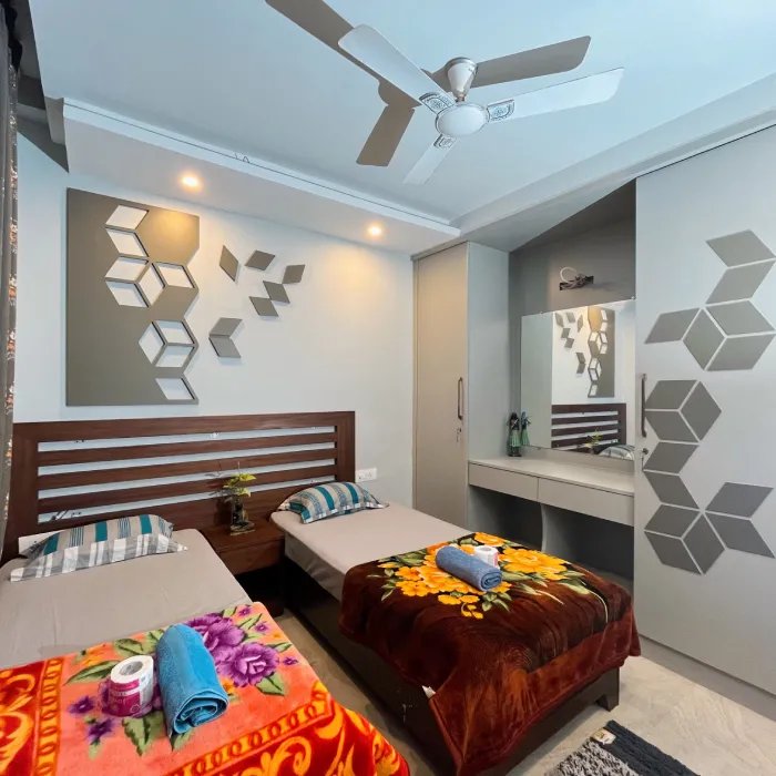 A student room at World Peace Yoga School, Rishikesh