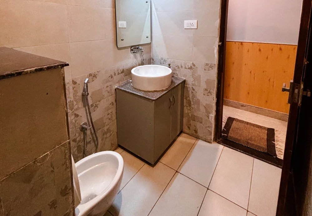 A washroom at World Peace Yoga School, Rishikesh