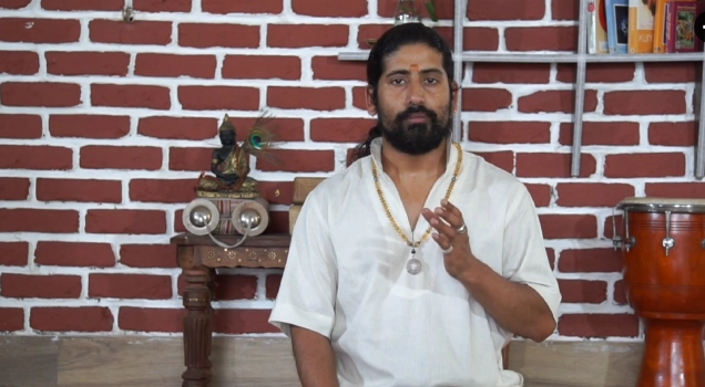 A Kundalini teacher speaking during an online session