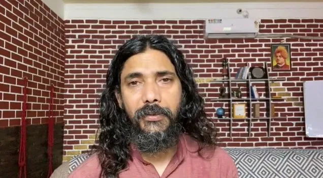 Yogi Vishnu speaking in an online Kundalini lecture