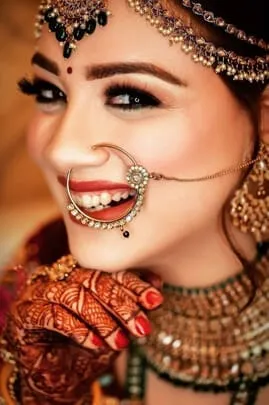Traditional Make Up