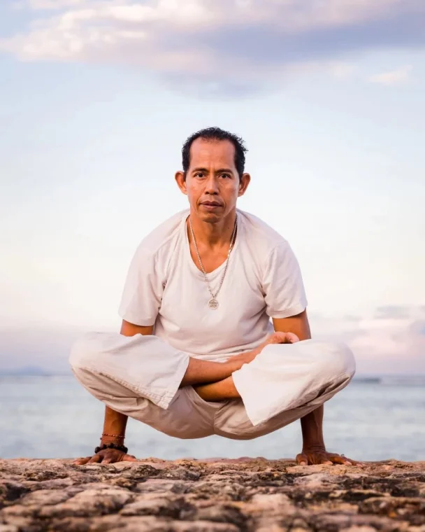 Yogi Yansa, yoga teacher at World Peace Yoga School Bali